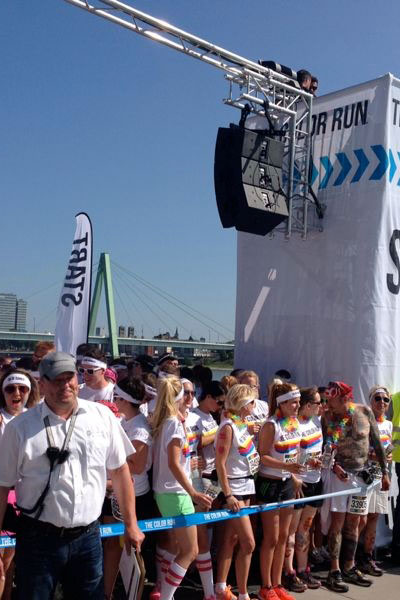 Robert-Ahrle-Sicherheit-GmbH_Bonn_Personenschutz_Sicherheitsberatung_Color-Run_Veranstaltungschutz_Köln_Düsseldorf_RAD-Sicherheit_Veranstaltungssicherheit_Bild3
