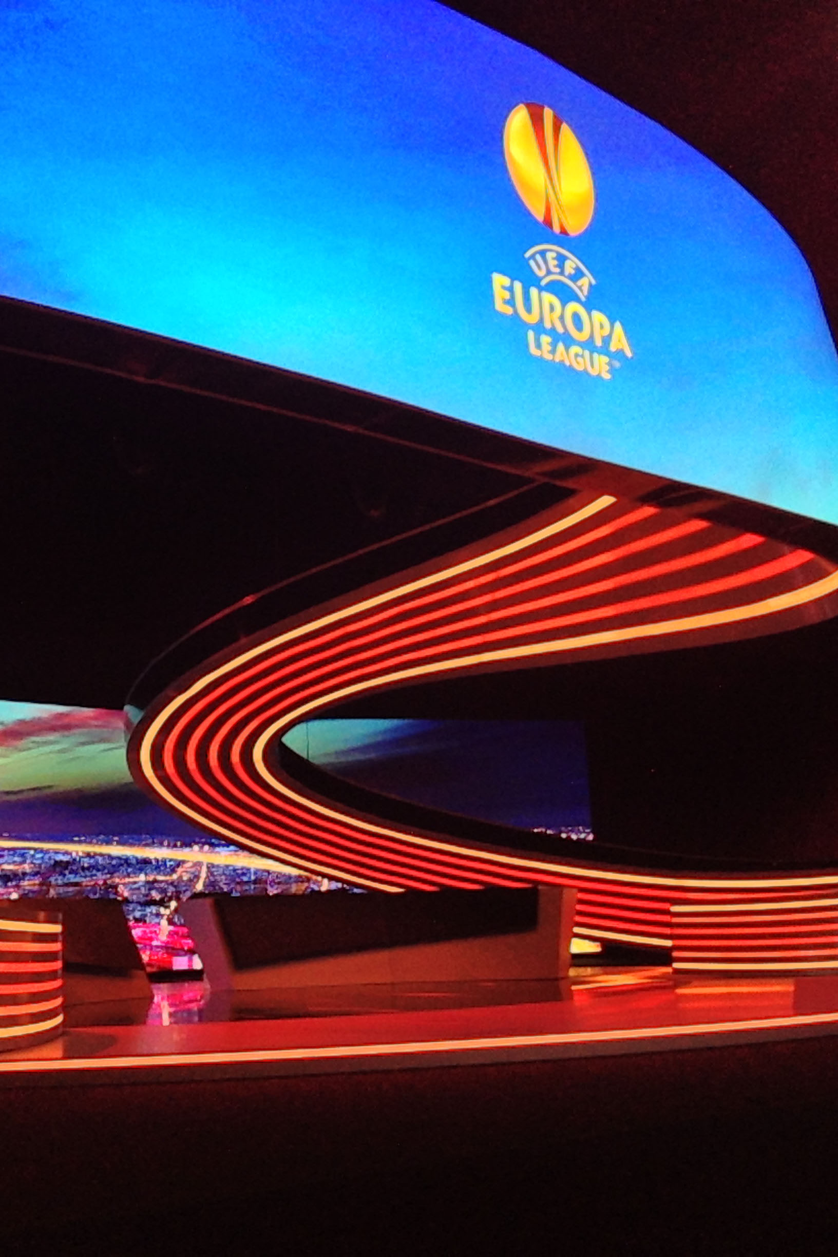 Robert-Ahrle-Sicherheit-GmbH_Bonn_Personenschutz_Sicherheitsberatung_UEFA-Champions-League_Veranstaltungschutz_Köln_Düsseldorf_RAD-Sicherheit_Veranstaltungssicherheit_Bild2