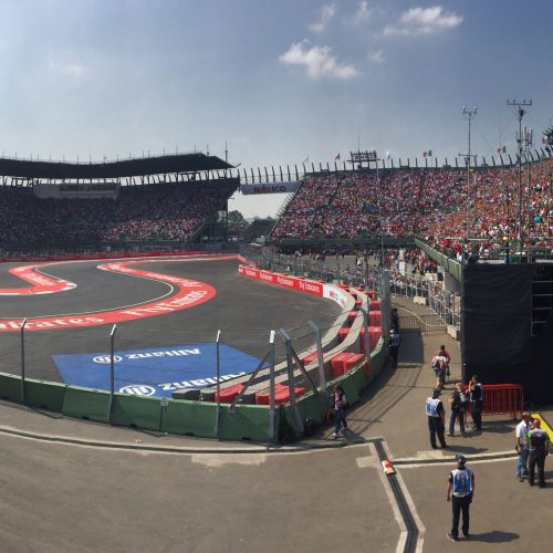 Robert-Ahrle-Sicherheit-GmbH_Bonn_Personenschutz_Sicherheitsberatung_Sicherheitskonzepte_Veranstaltungschutz_Automotiv_Corporate-Security_Veranstaltungssicherheit_Bild2